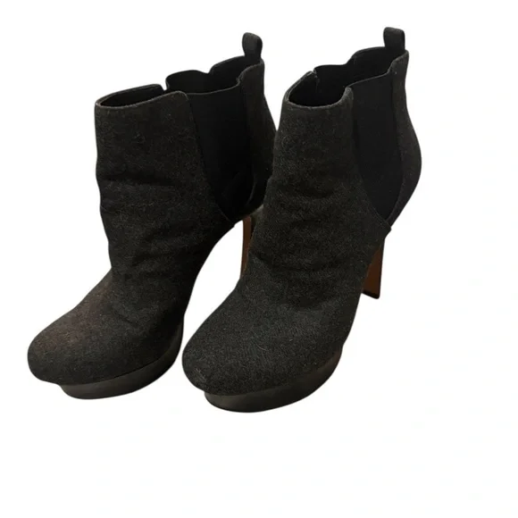 Vince Camuto Whool Heeled Boots - Picture 4 of 6